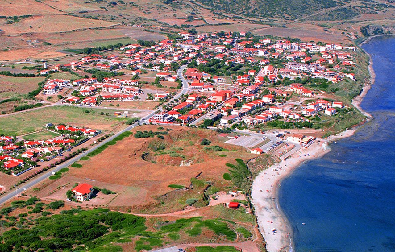 Residenza Sul Mare Aparthotel Valledoria  Buitenkant foto