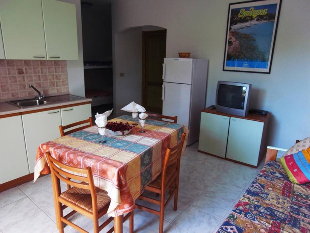 Residenza Sul Mare Aparthotel Valledoria  Buitenkant foto
