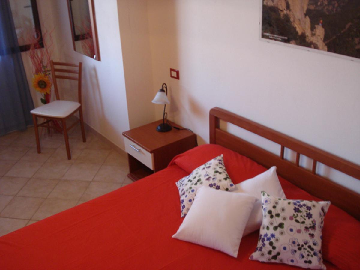 Residenza Sul Mare Aparthotel Valledoria  Buitenkant foto