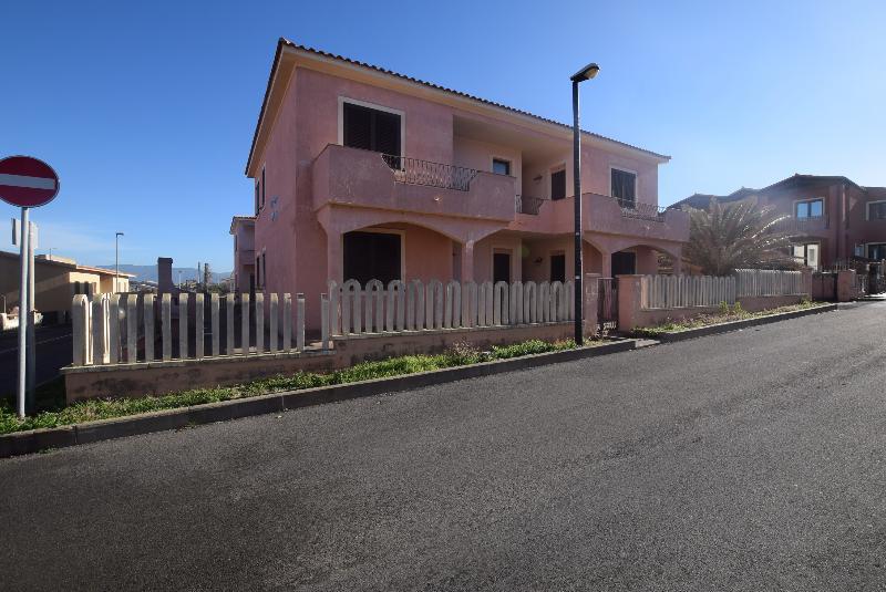 Residenza Sul Mare Aparthotel Valledoria  Buitenkant foto