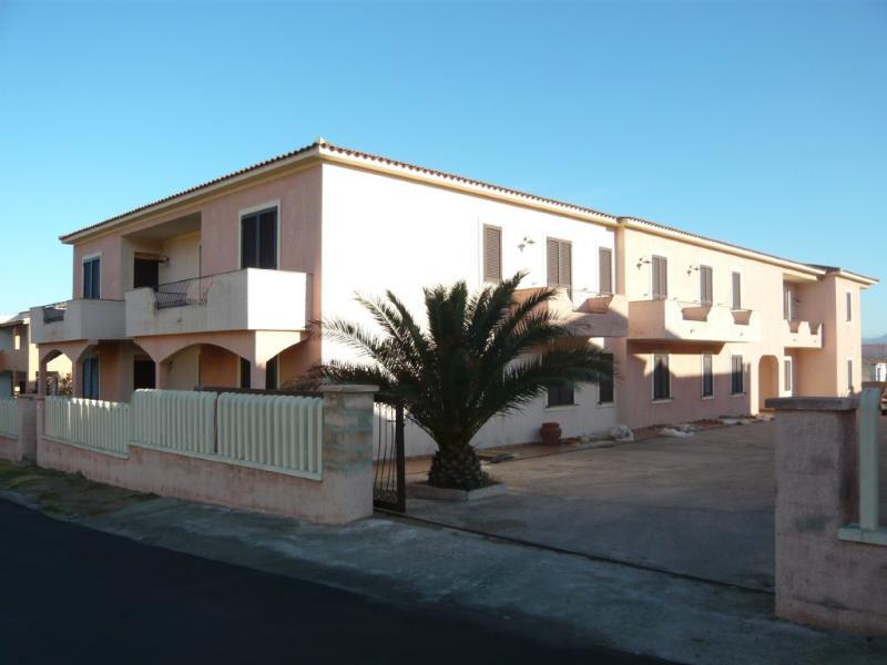 Residenza Sul Mare Aparthotel Valledoria  Buitenkant foto