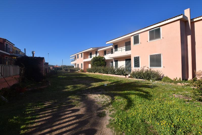 Residenza Sul Mare Aparthotel Valledoria  Buitenkant foto
