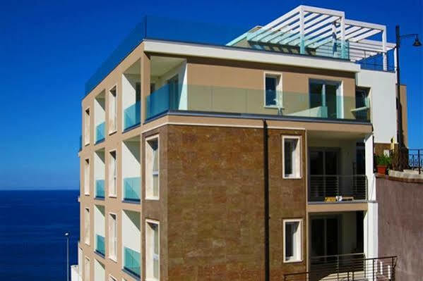 Residenza Sul Mare Aparthotel Valledoria  Buitenkant foto