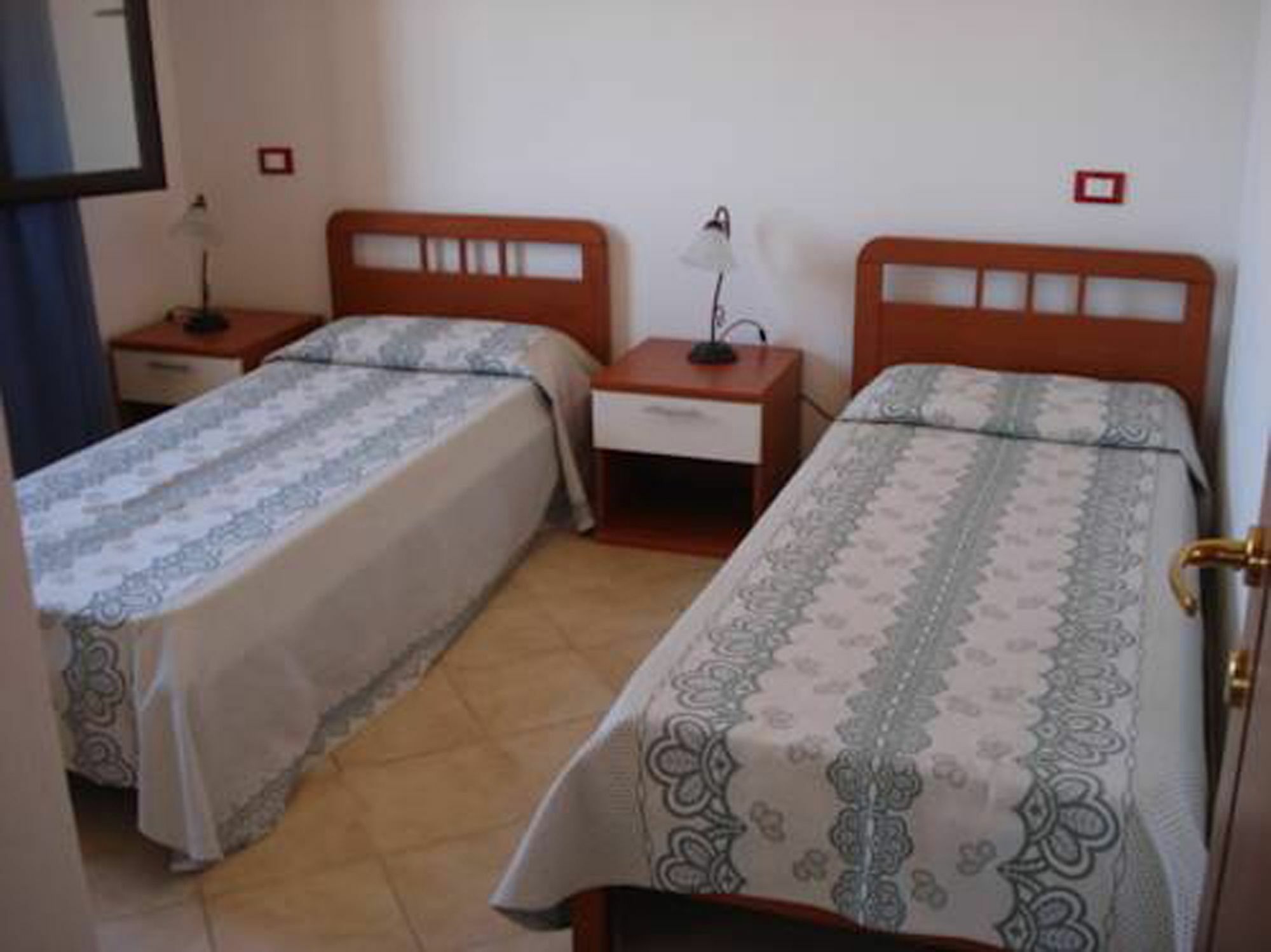 Residenza Sul Mare Aparthotel Valledoria  Buitenkant foto